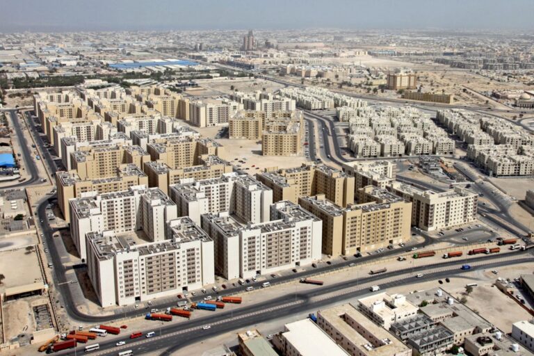 al-khail-gate-18411_xl